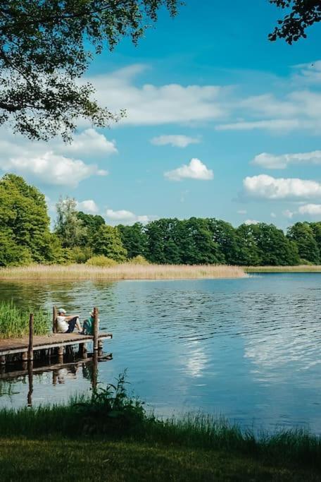 Ferienzimmer Direkt Am See Priepert エクステリア 写真