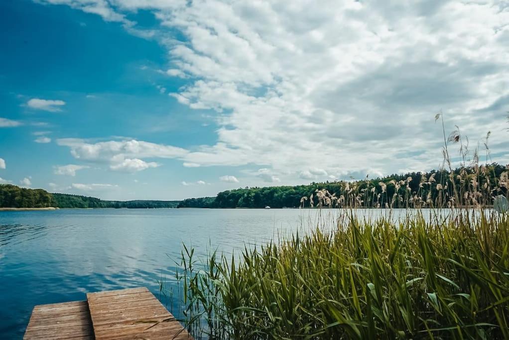 Ferienzimmer Direkt Am See Priepert エクステリア 写真